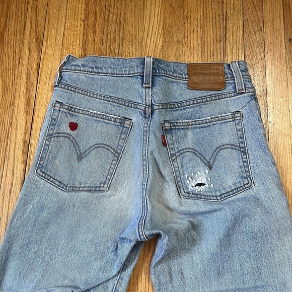 Levi's Premium Patch 25 Wedgie Straight Button Fly Denim Jeans Mom Meas 26x27 - Picture 5 of 11